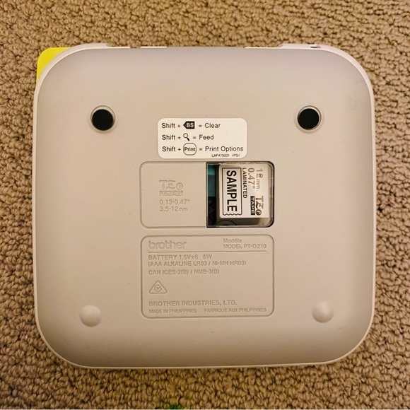 Brother - Label Maker - Picture 2 of 2